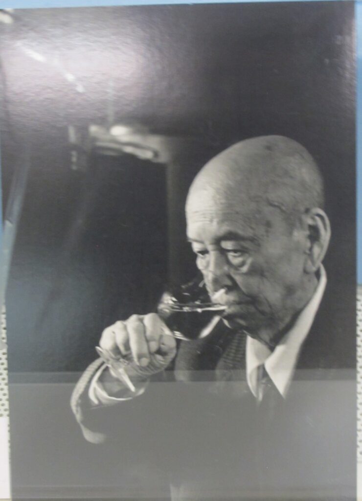 埼玉で初めてワインを製造した浅見源作