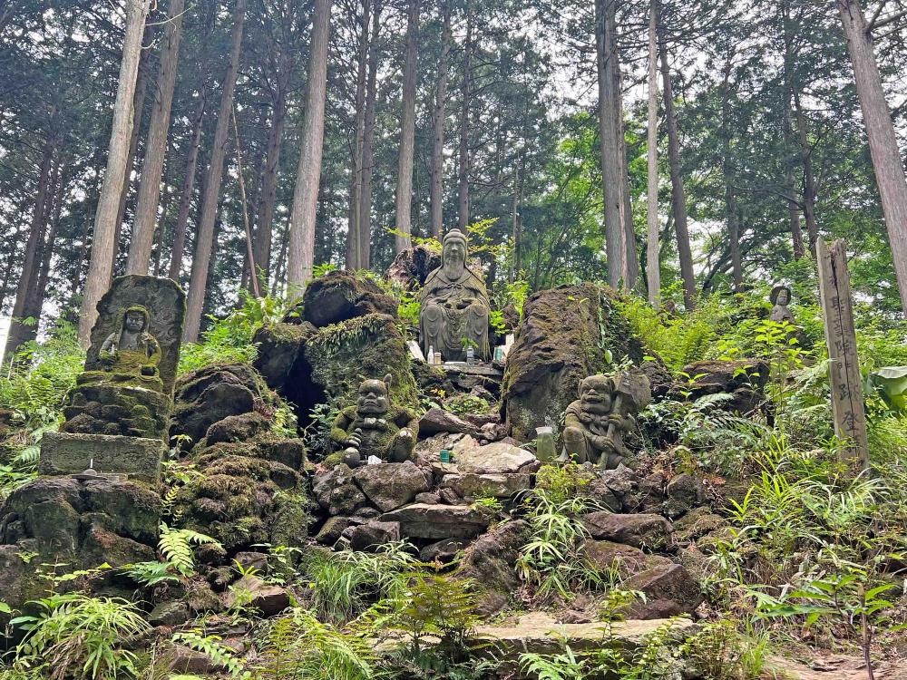 越生大平山の役行者像