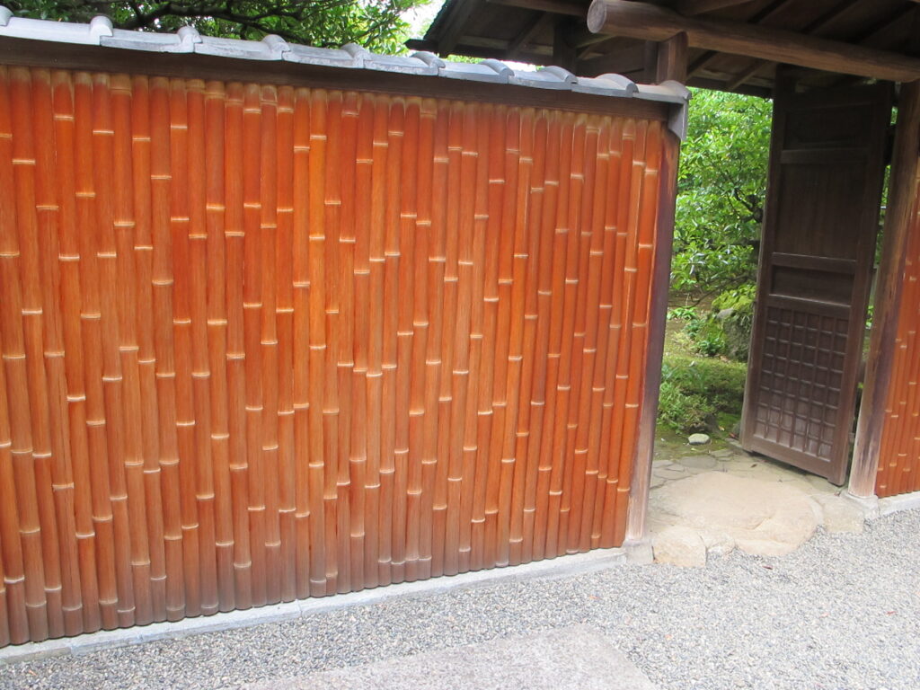とくさ塀