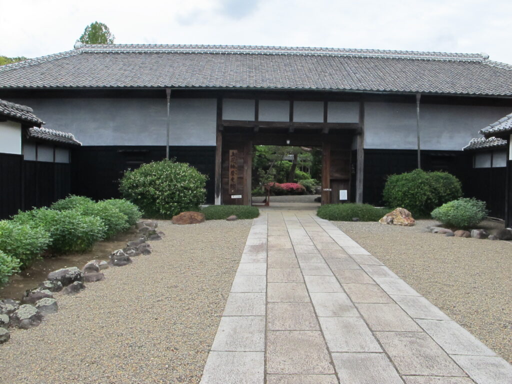 門長屋
